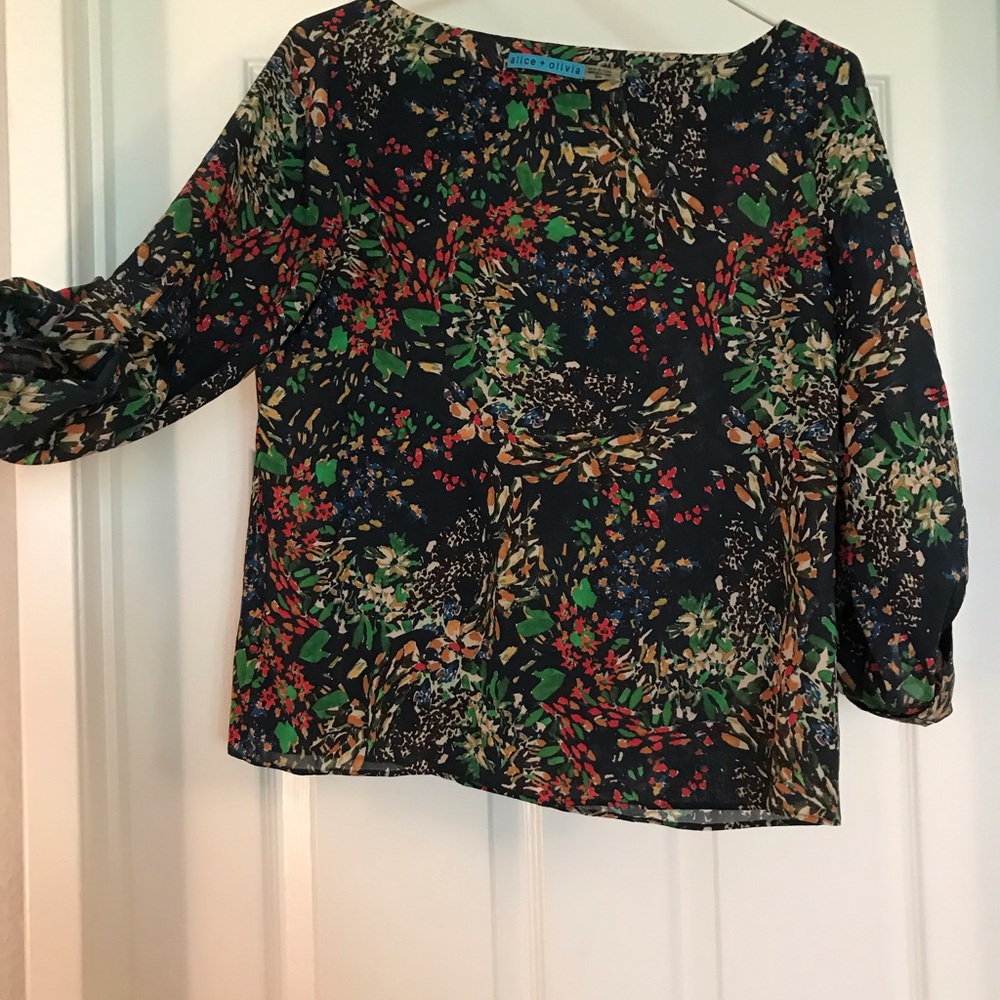 Long sleeve t-shirt